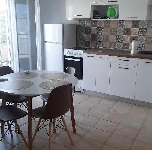 4 N-joy * Peraia (Thessaloniki)